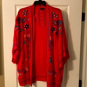 Curations women’s kimono style duster sz xs/s coral gauze w embroidered flowers